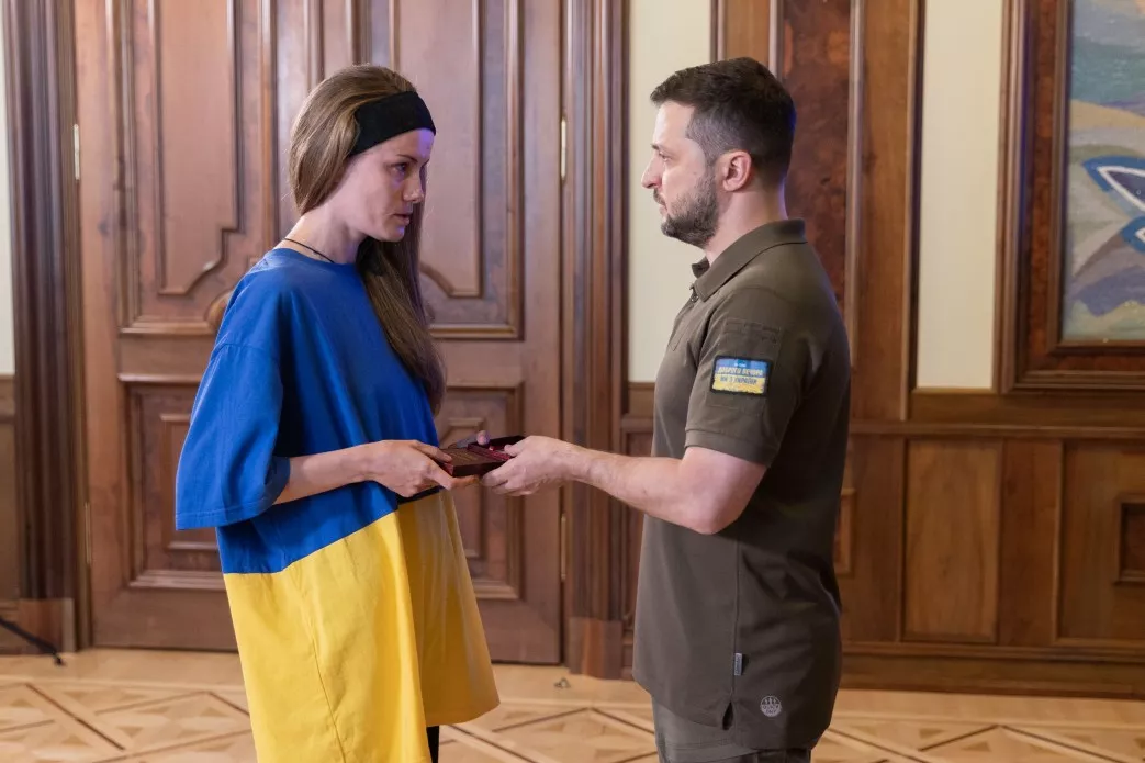 Хто з медійників отримав нагороди від президента на День журналіста (список, фото)