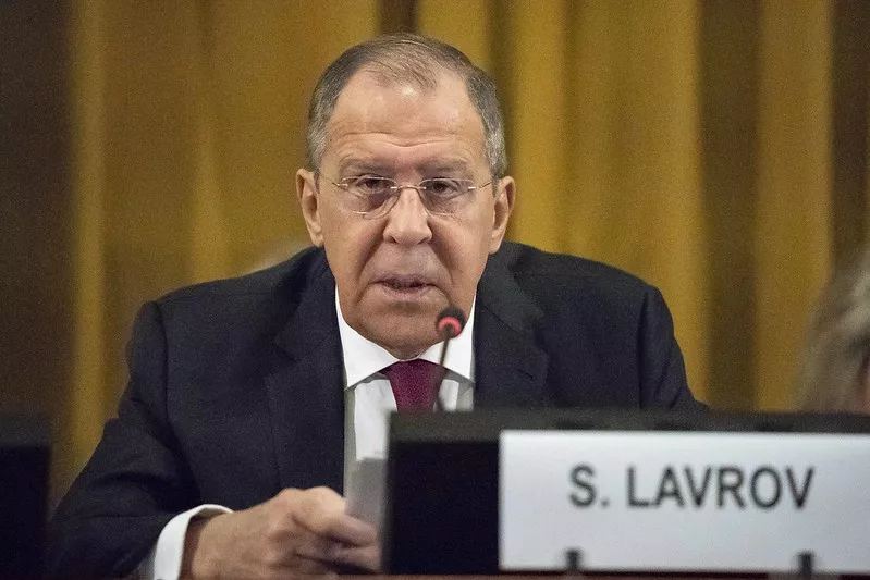 Суспільне спитало у Лаврова про мародерство армії Росії та зерно, яке крадуть росіяни (ВІДЕО)