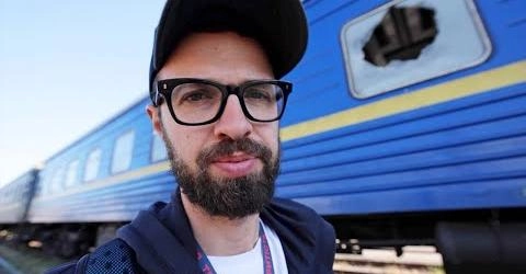 Відеоблогер Антон Птушкін перейшов на українську та англійську