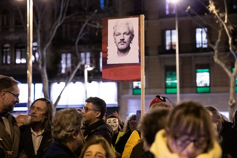 Велика Британія дозволила екстрадицію засновника Wikileaks Ассанжа до США