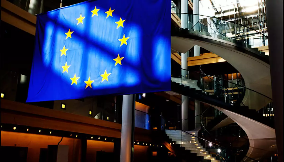 Єврокомісія рекомендувала надати Україні статус кандидата на вступ до ЄС