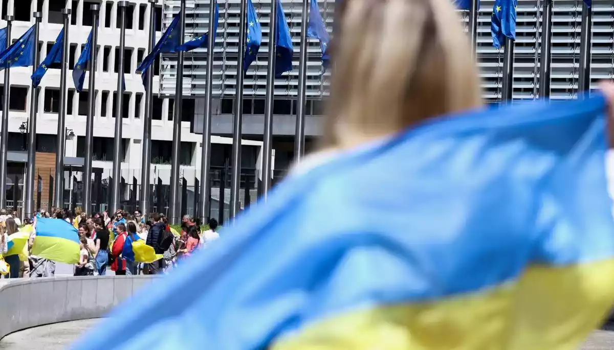 Європарламент закликав надати Україні статус кандидата на вступ до ЄС