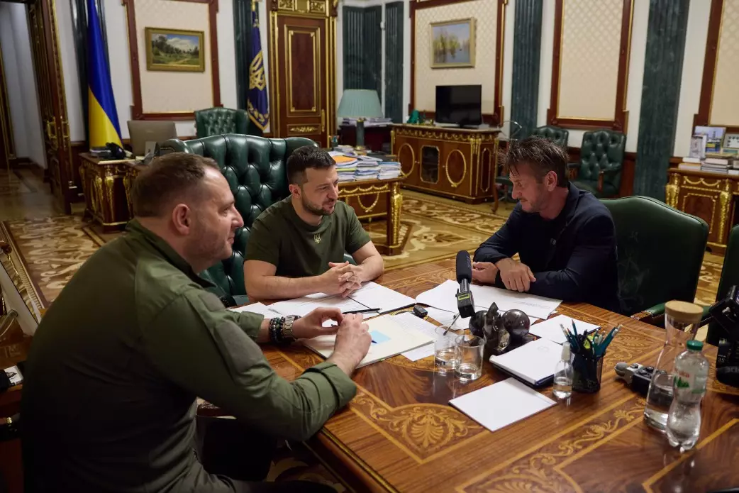 Президент подякував кінорежисеру Шону Пенну за підтримку України