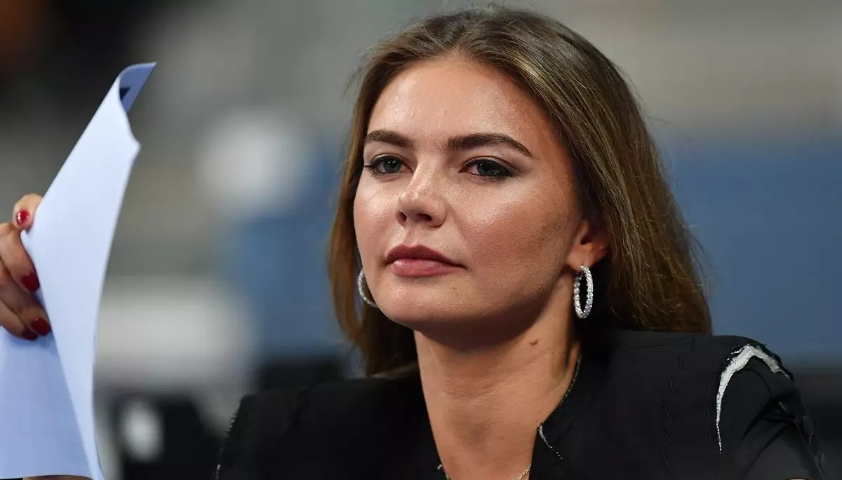 Австралія запровадила санкції проти Кабаєвої та родичів Путіна