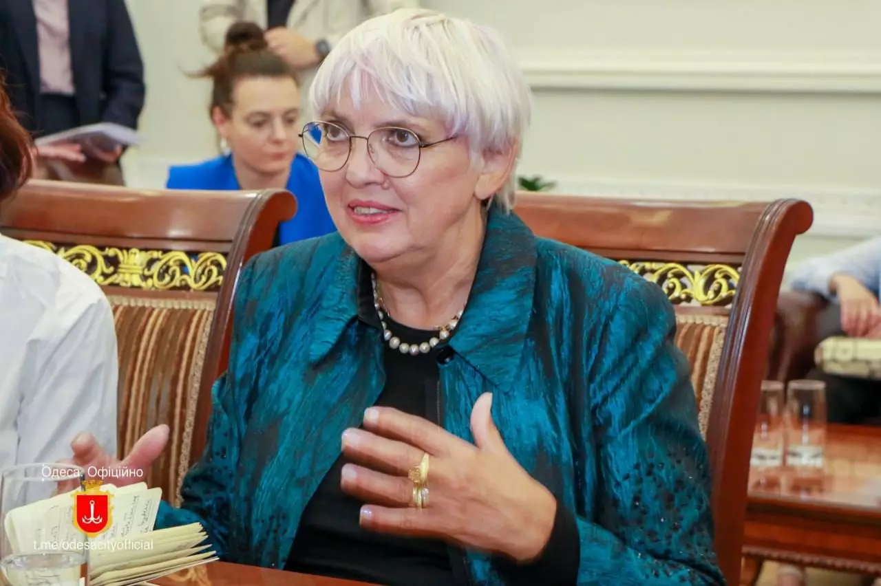 &laquo;Я не дозволю Путіну забрати у мене Чехова!&raquo; &mdash; уповноважена з культури та медіа ФРН