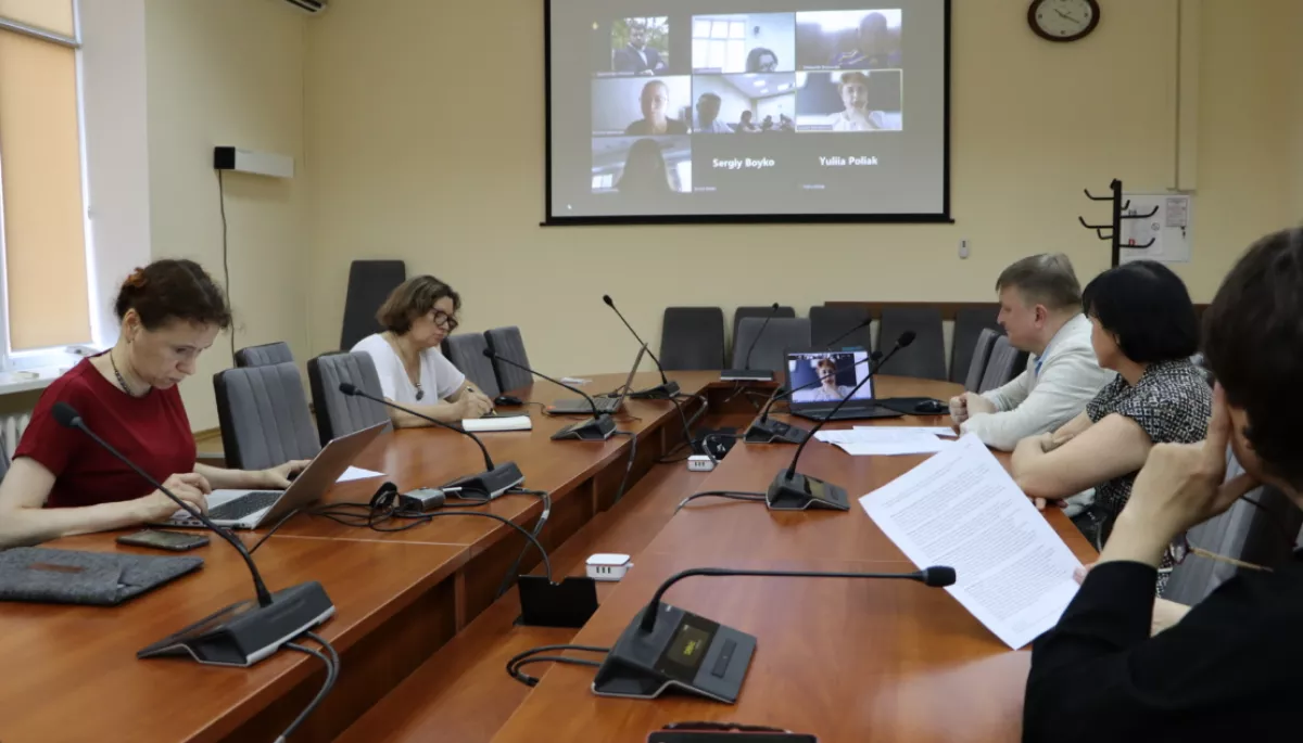 &laquo;Медійникам слід періодично перевіряти психологічний стан&raquo;. Підсумки засідання Громадської ради, що діє при Нацраді