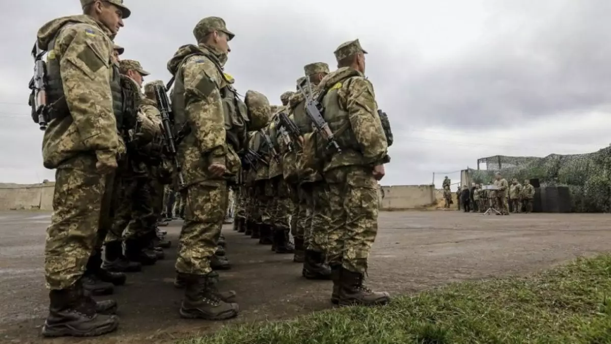 У парламенті зареєстрували законопроєкт щодо уточнення порядку виїзду призовників