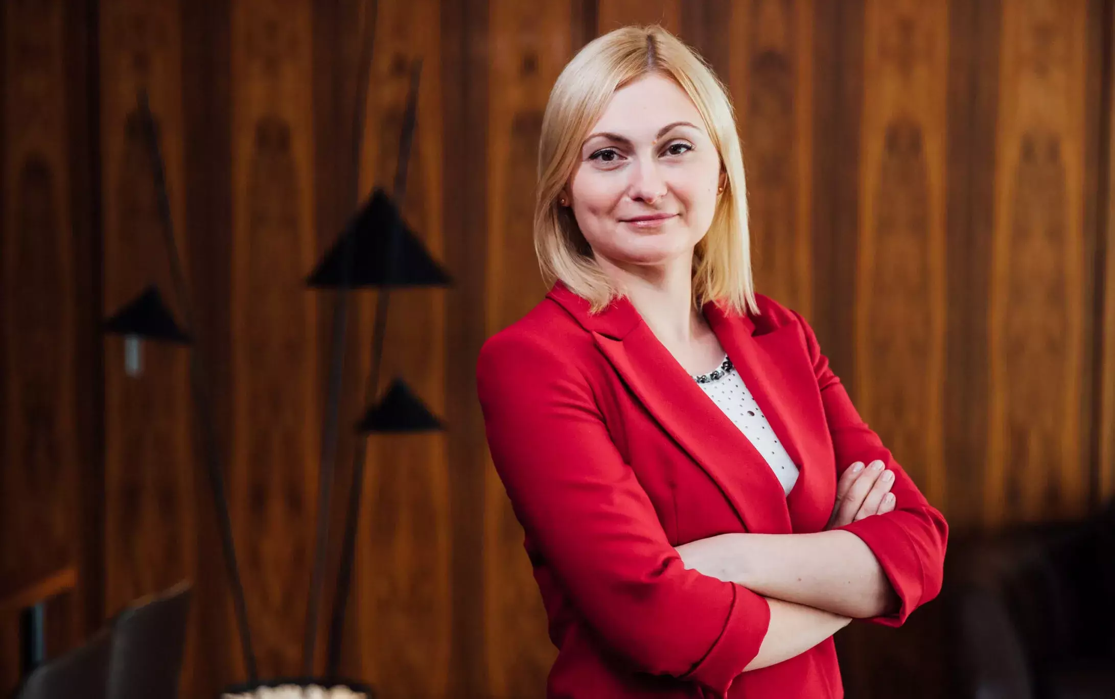 Рішення Ахметова свідчить, що медіа для олігархів є насамперед інструментом політичного впливу &ndash; Євгенія Кравчук