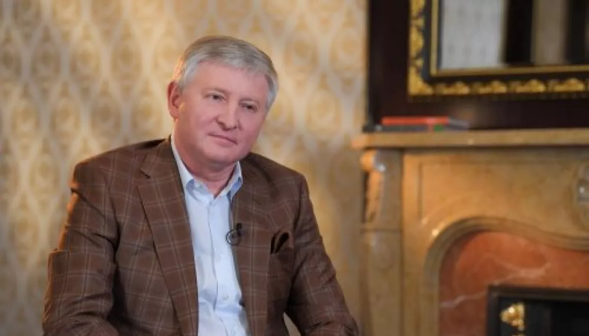 Ахметов виходить із медіабізнесу і передає усі ліцензії державі: головне