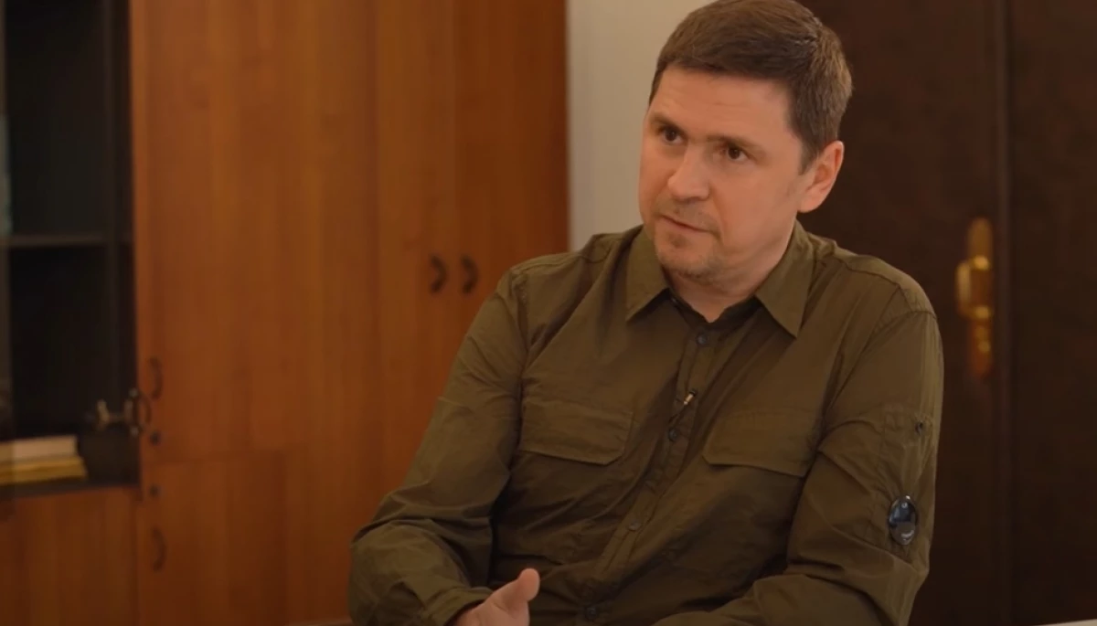Подоляк: Ключова мета російських інформаційних операцій сьогодні &ndash; зірвати постачання зброї