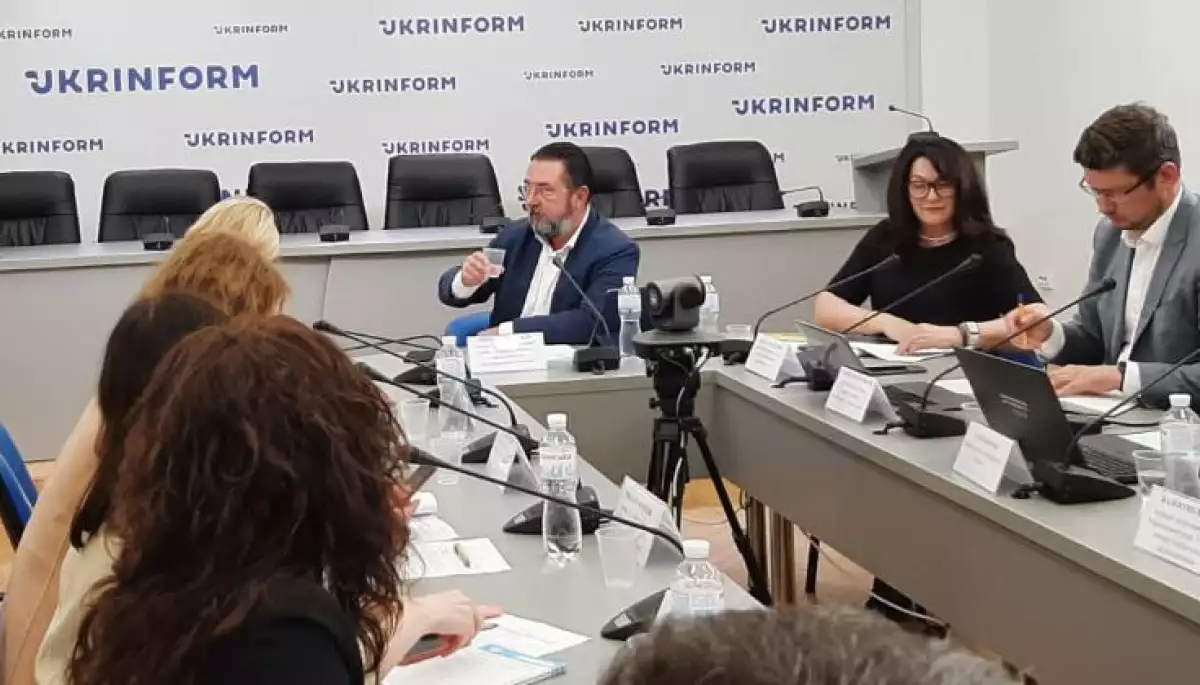 Нацрада зможе анулювати ліцензії та забороняти поширення медіа на час воєнного стану – законопроєкт «Про медіа»