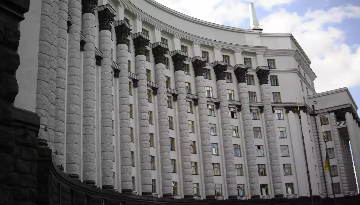 Уряд відреагував на петицію про повернення в цифровий ефір &laquo;Еспресо&raquo;, 5 каналу та Прямого