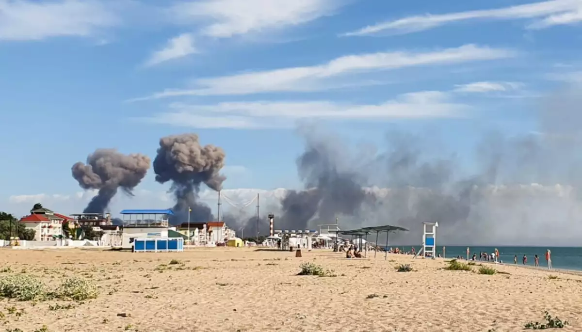 &laquo;Взрывов нет, но вы держитесь&raquo;. Як вибухи в Криму контузили &laquo;побєдобєсов&raquo; та викрили імпотенцію Кремля