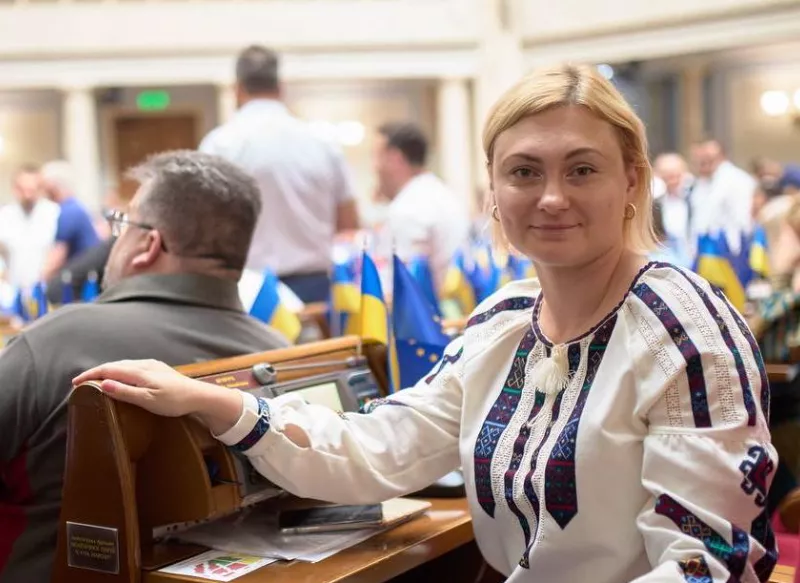 Євгенія Кравчук щодо закону &laquo;Про медіа&raquo;: Ми не зменшуємо квоти, а збільшуємо, а 10 відсотків &mdash; це одна-дві пісні