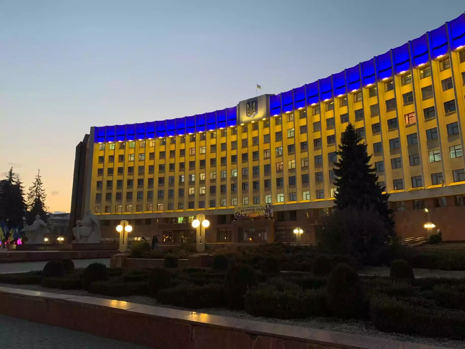 33 мільйони гривень на піар місцевої влади в час війни? Так!
