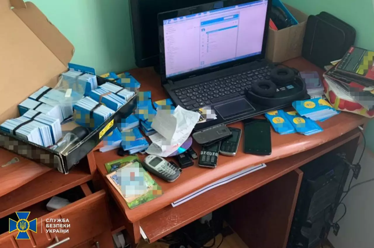 Організатору ботоферми в Івано-Франківській області повідомили про підозру – СБУ