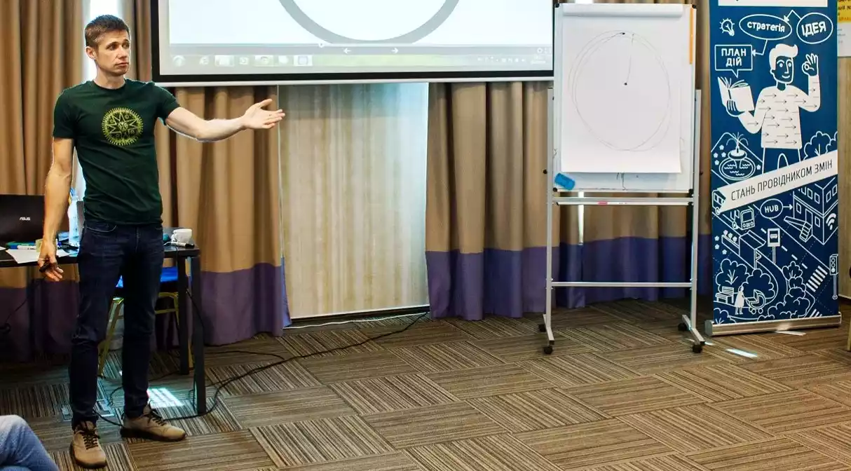 &laquo;Як футболісти після тривалої травми&raquo;. Під час National Media Talk-2022 ішлося про психічне здоров'я медійників