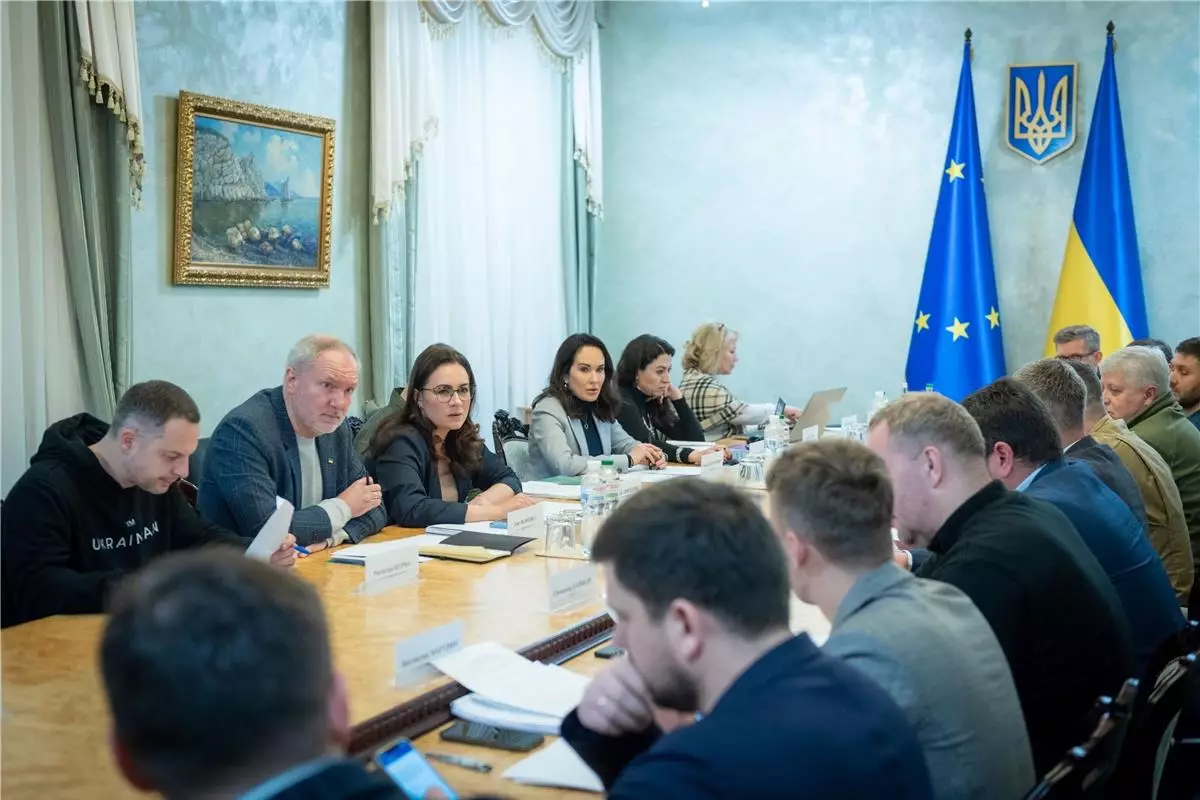 РНБО запровадила санкції проти пропагандистів, колаборантів,  &laquo;міжнародних спостерігачів&raquo; на референдумах. У переліку 3600 людей і компаній