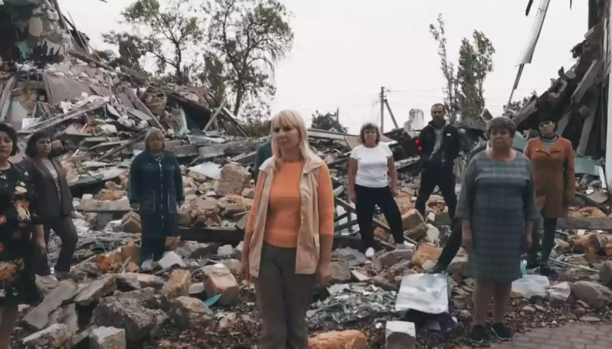 Журналісти телеканалу &laquo;МАРТ&raquo; відзняли кліп на пісню про вчителів Миколаєва