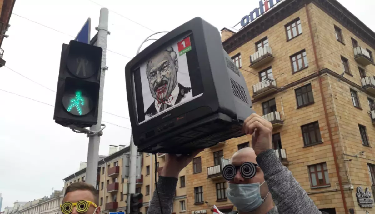 Как менялись нарративы беларусской пропаганды об Украине