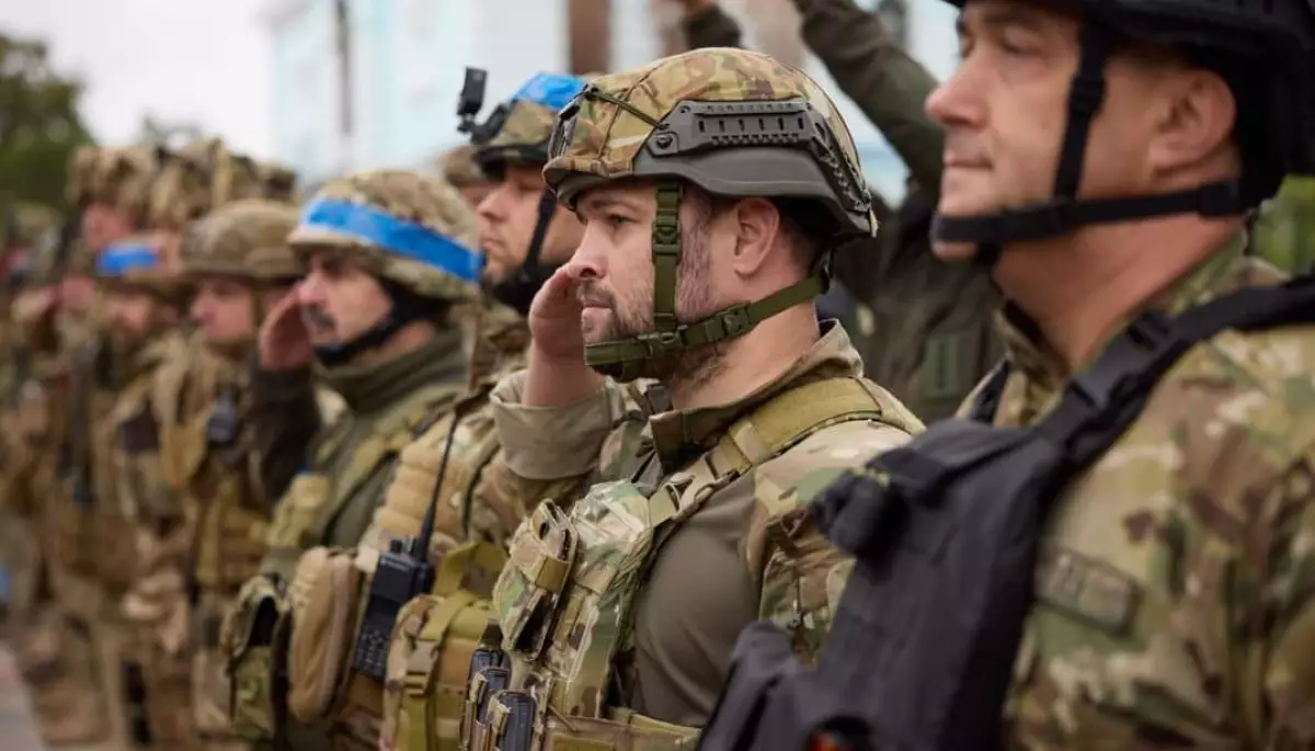 &laquo;Повертаємо своє і ніхто не зупинить нас&raquo;. Зеленський і Залужний привітали захисників та захисниць України