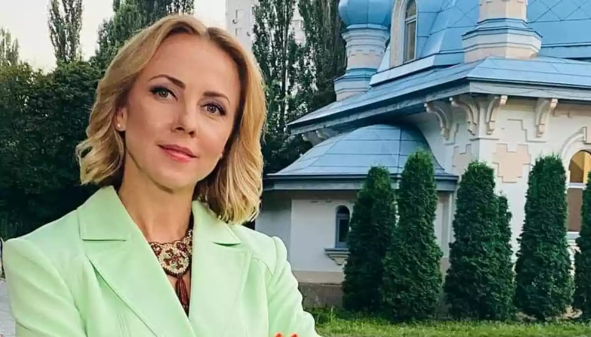 Колишня команда телеканалу &laquo;Україна 24&raquo; запустила на YouTube проєкт &laquo;Незламні&raquo; з Оленою Чабак