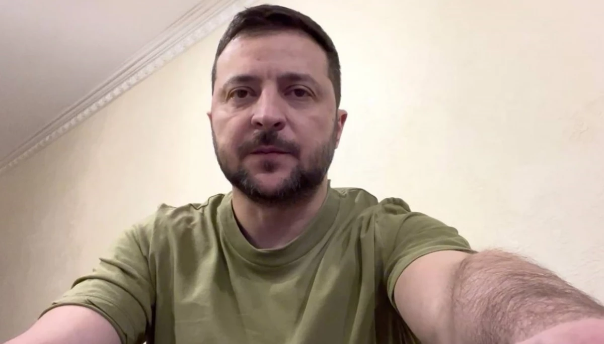 Зеленський про російські ракетні обстріли та атаки дронів: Ворог влаштовує терор мирного населення
