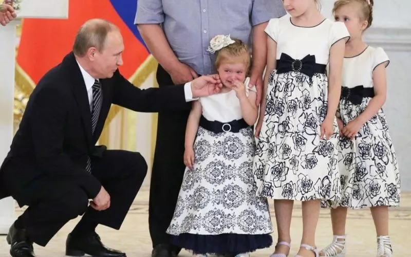 Від кого «російські баби ще понароджують»: дайджест пропаганди за 18 жовтня
