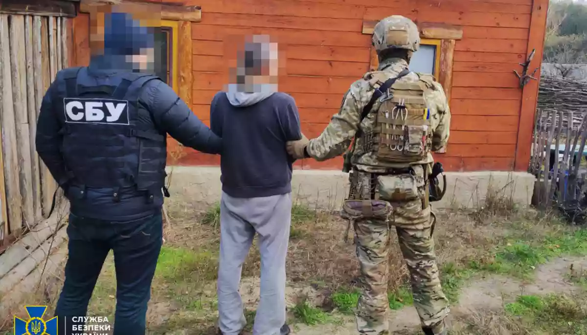 СБУ: Затримано агента, який збирав координати українських &laquo;центрів ухвалення рішень&raquo;