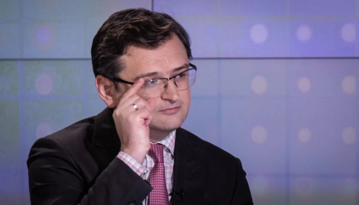 Кулеба про ракетні удари Росії: Замість того, щоб битися на полі бою, росіяни воюють з цивільними
