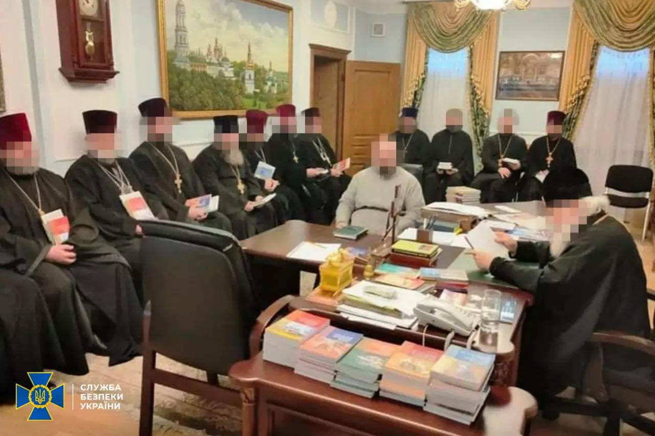 СБУ провела обшуки у керівництва УПЦ МП на Кіровоградщині і вилучила антиукраїнську пропаганду (ФОТО)