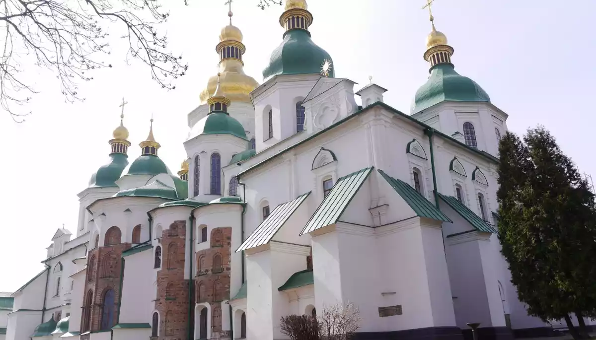 4 листопада  &mdash; акція у Софії Київській &laquo;Рушник-Молитва з посланням до Папи Римського від родичів українських полонених&raquo;