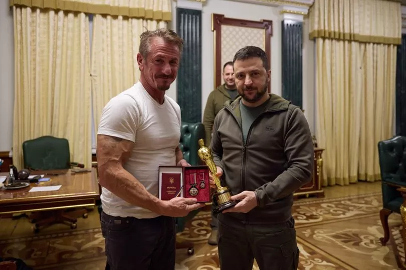 Актор Шон Пенн залишив свій &laquo;Оскар&raquo; в Україні до перемоги над Росією
