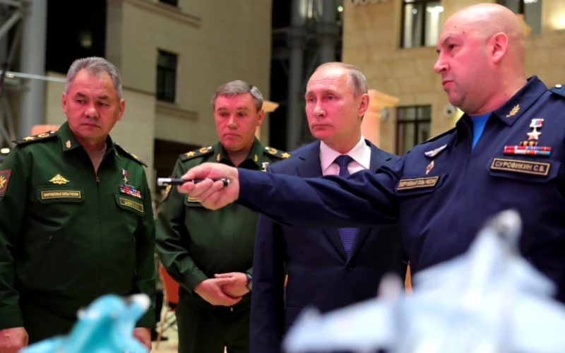 Суровікін розкрив план спецоперації з «мирних переговорів»: дайджест пропаганди за 9 листопада