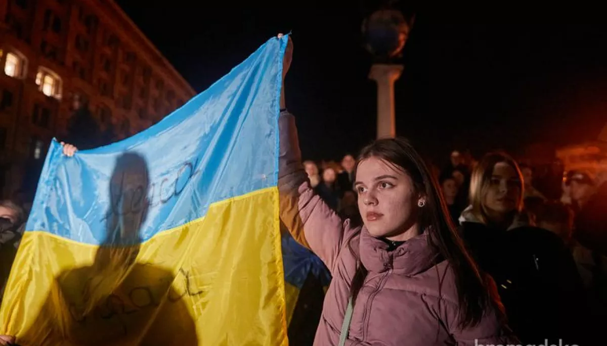 Журналісти вимагають негайно повернути акредитацію медіа, які висвітлювали події в Херсоні