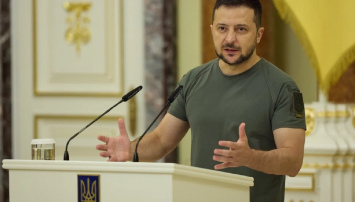 Зеленський нагородив державними нагородами низку закордонних журналістів