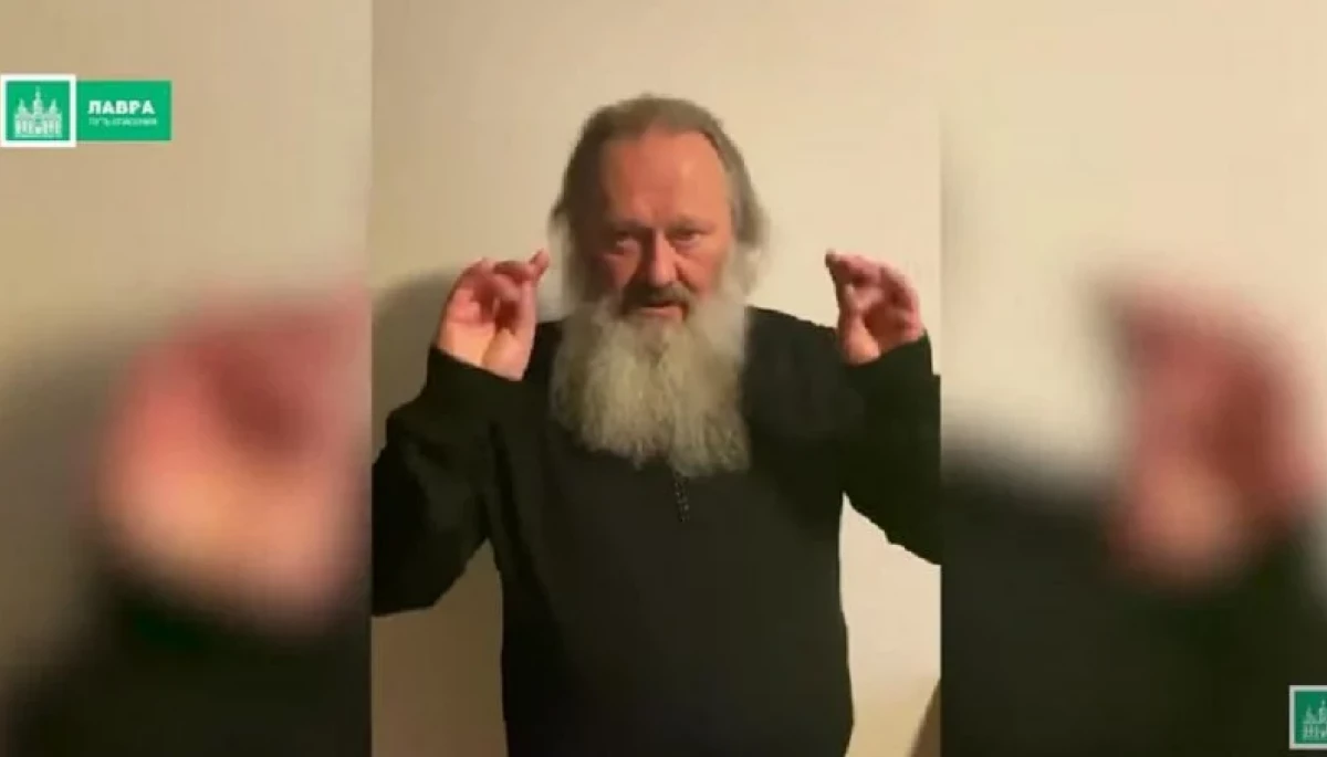 У Києво-Печерській лаврі визнали, що в їхньому храмі співали про Росію