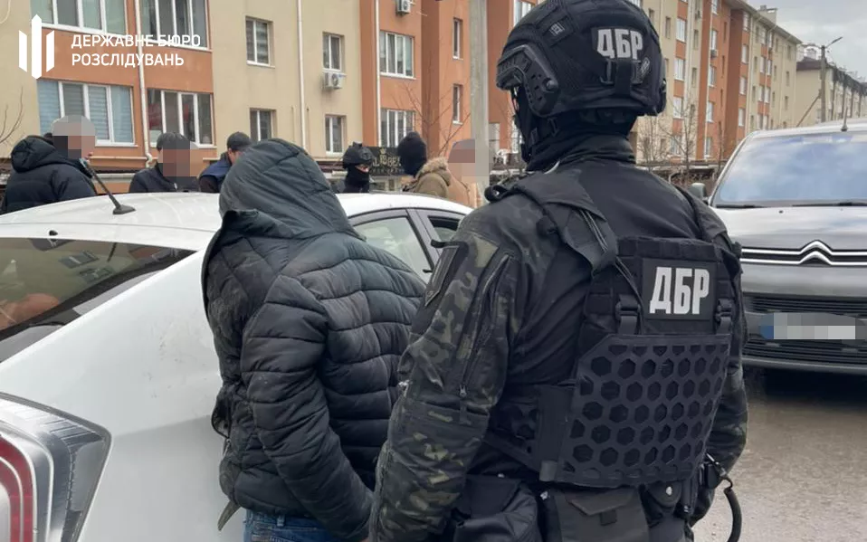 ДБР з початку вторгнення відкрило майже 1100 справ проти зрадників і колаборантів