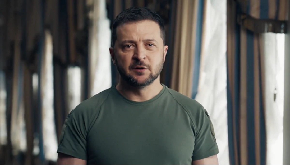 &laquo;Дві цінності, які визначають, хто такі українці&raquo;: Зеленський привітав з Днем гідності та свободи (ВІДЕО)
