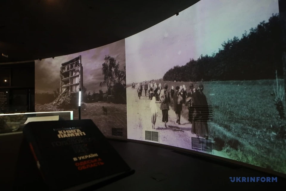 Докази геноциду: У Києві відкрили виставку унікальних фотографій Голодомору (ФОТО, ВІДЕО)