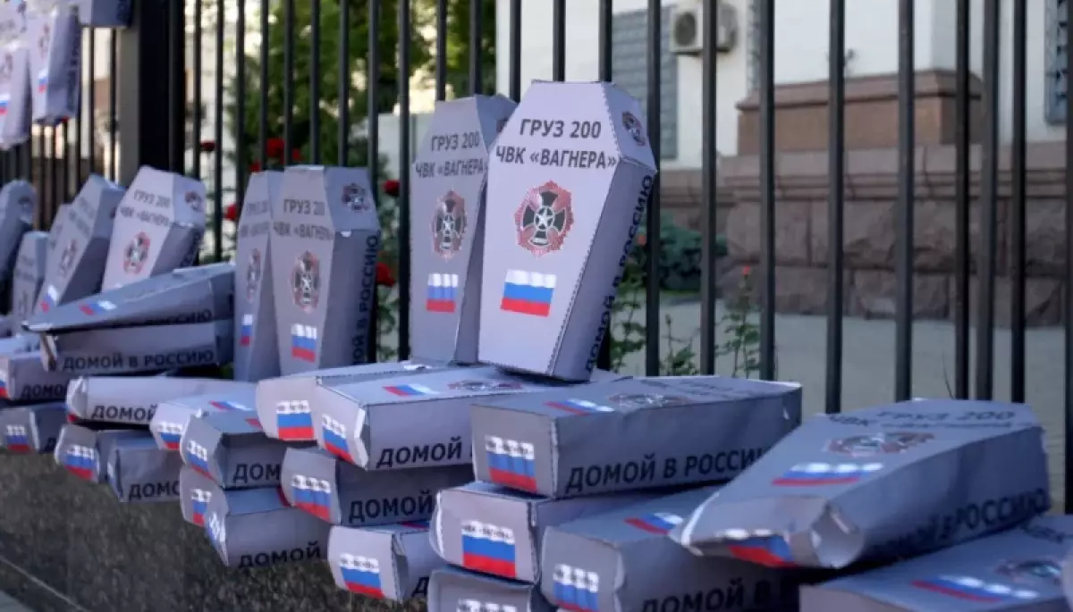 ЗСУ і США ставлять хрест на &laquo;м&rsquo;ясі від кухаря Путіна&raquo;: дайджест пропаганди за 2 &ndash; 4 грудня