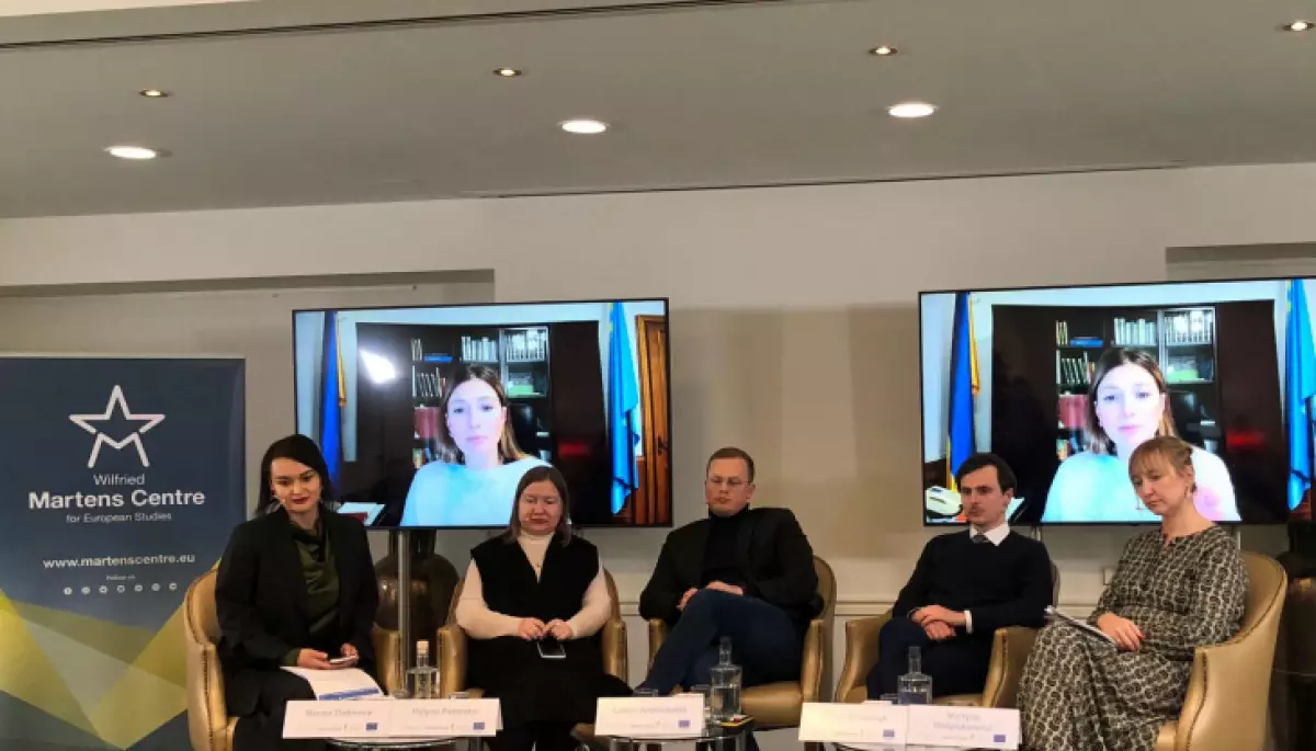 Експерти презентували першу в історії доповідь щодо російської дезінформації у країнах Люблінського трикутника