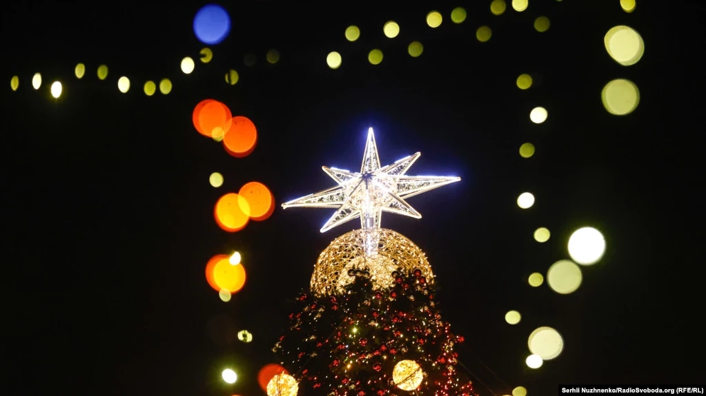 «Рейтинг»: Майже половина українців підтримує перенесення дати Різдва на 25 грудня