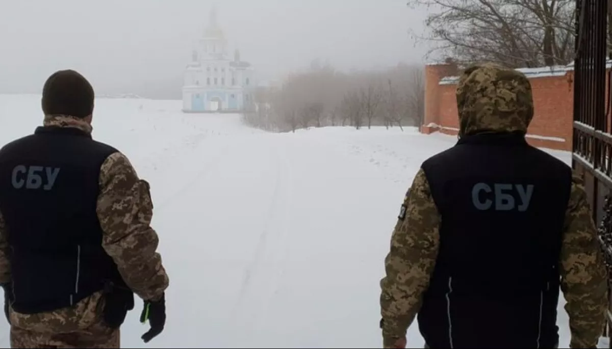 СБУ проводить обшуки у монастирі УПЦ МП на Сумщині