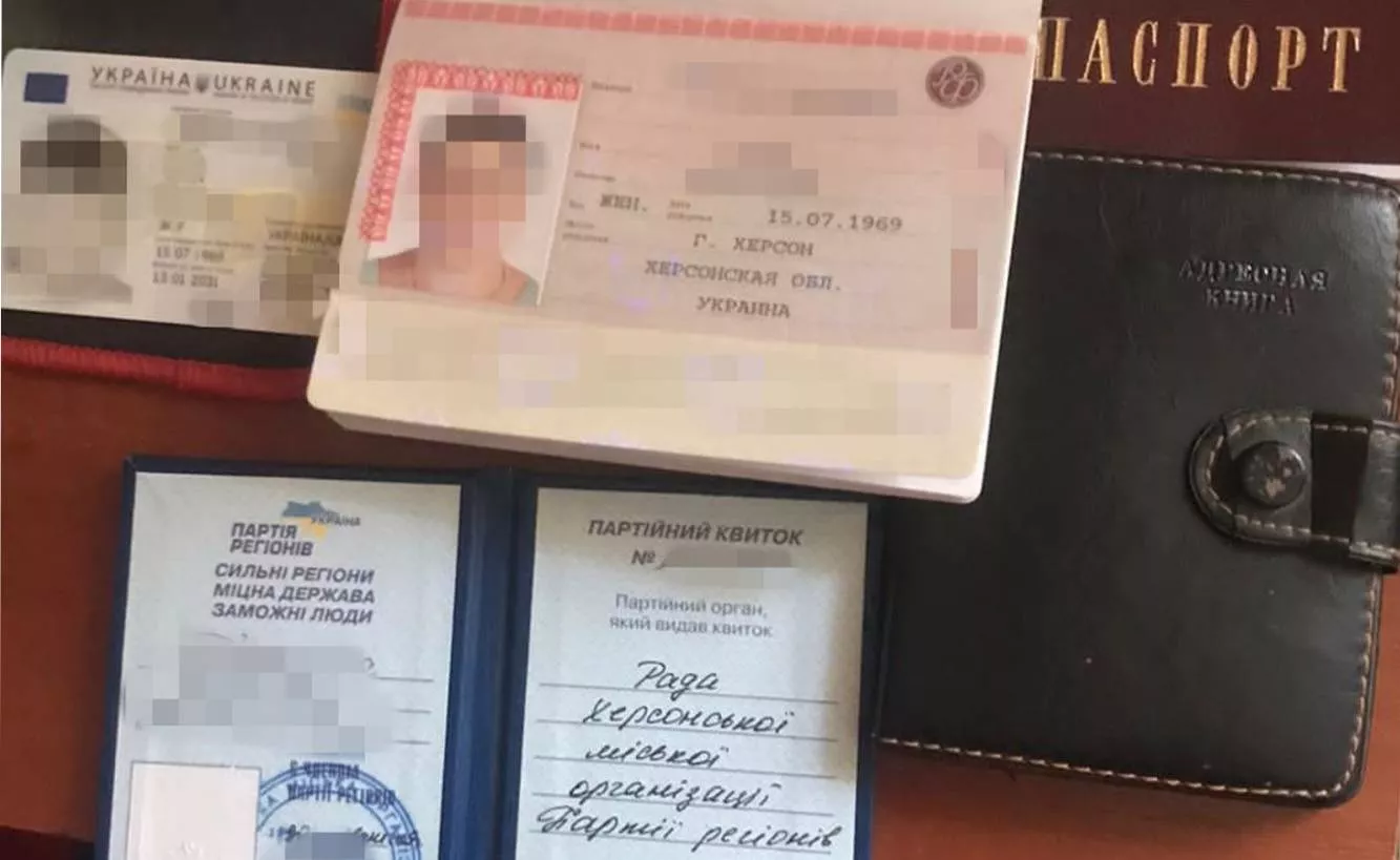 СБУ затримала у Херсоні колаборантку, яка погрожувала розстрілом за відмову голосувати на псевдореферендумі
