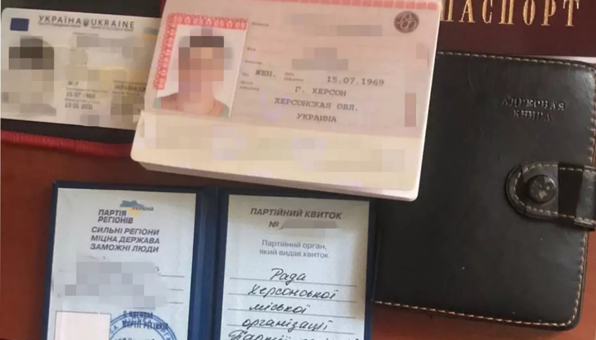 СБУ затримала у Херсоні колаборантку, яка погрожувала розстрілом за відмову голосувати на псевдореферендумі