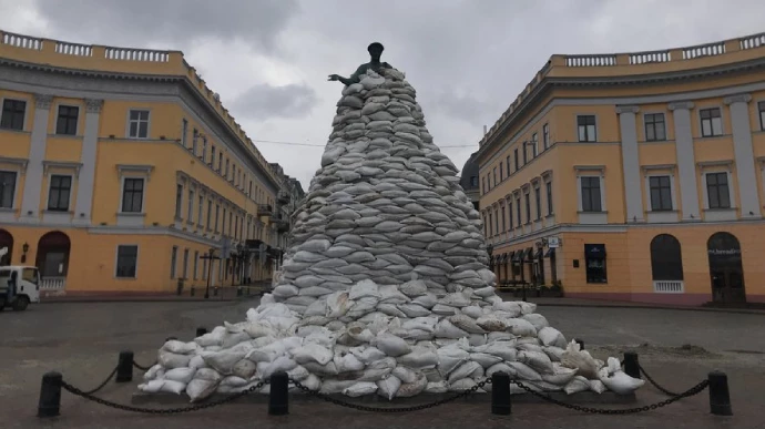 «Біоматеріал вивозять у Львів та спалюють трупи»: росіяни запускають нові фейки для Одеси