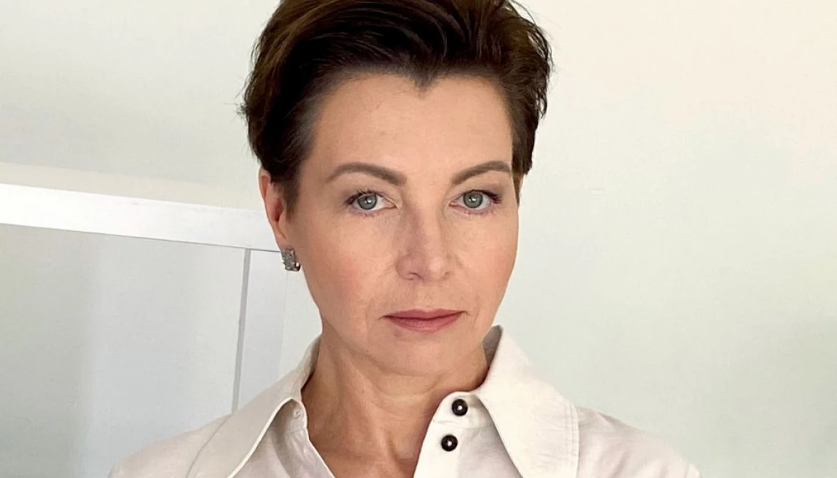Телеведуча Оксана Соколова закликала притягнути Олексія Арестовича до відповідальності через його заяву про ракетний удар по Дніпру