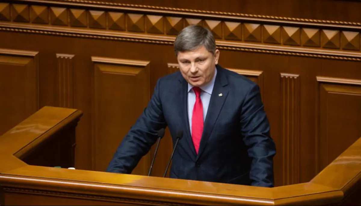 НАБУ оголосило підозру Артуру Герасимову. Співголову фракції &laquo;ЄС&raquo; звинувачують у недекларуванні вілли в Іспанії