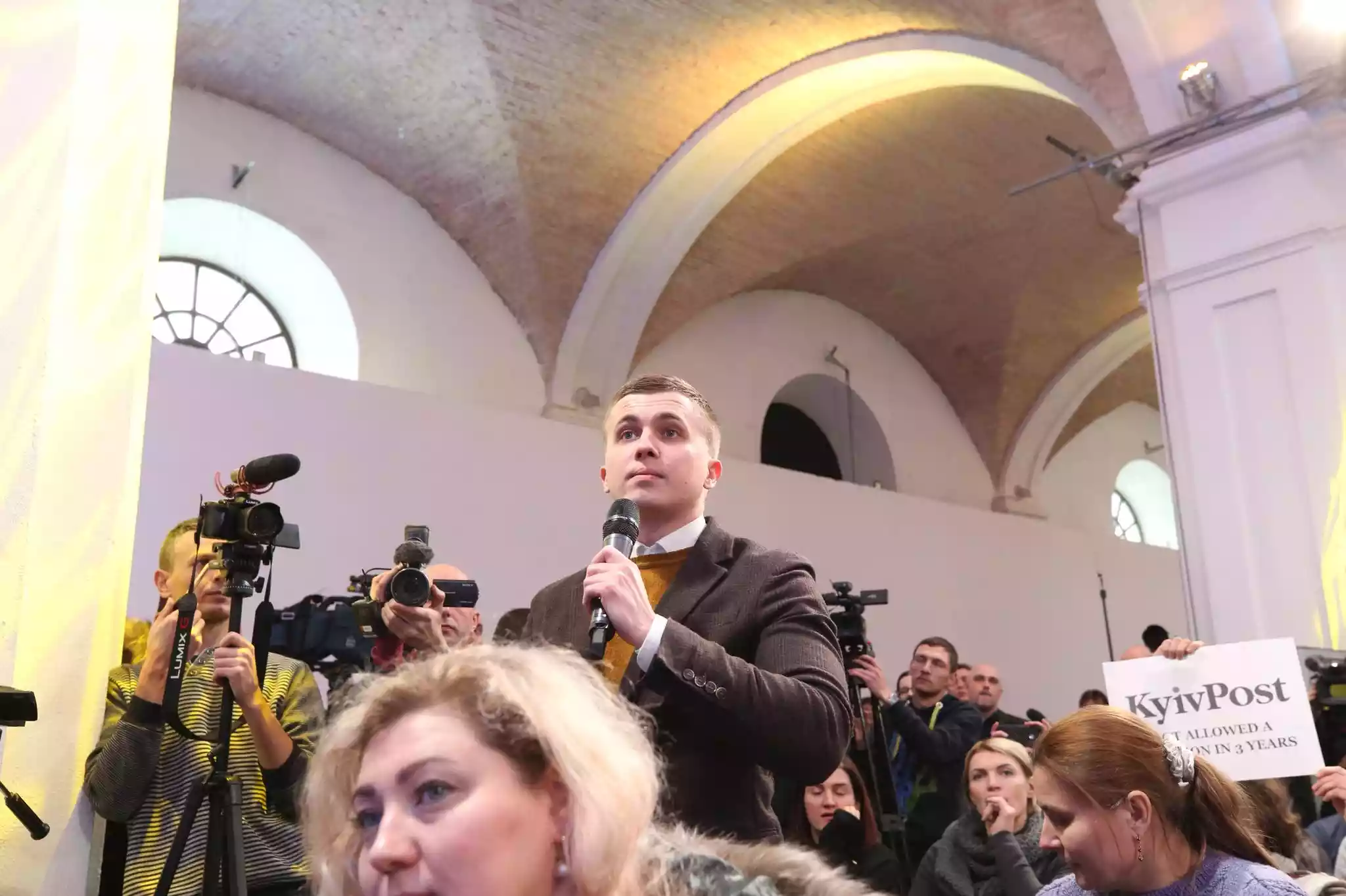 Володимиру Зеленському: Ви можете очолити війну з внутрішнім ворогом